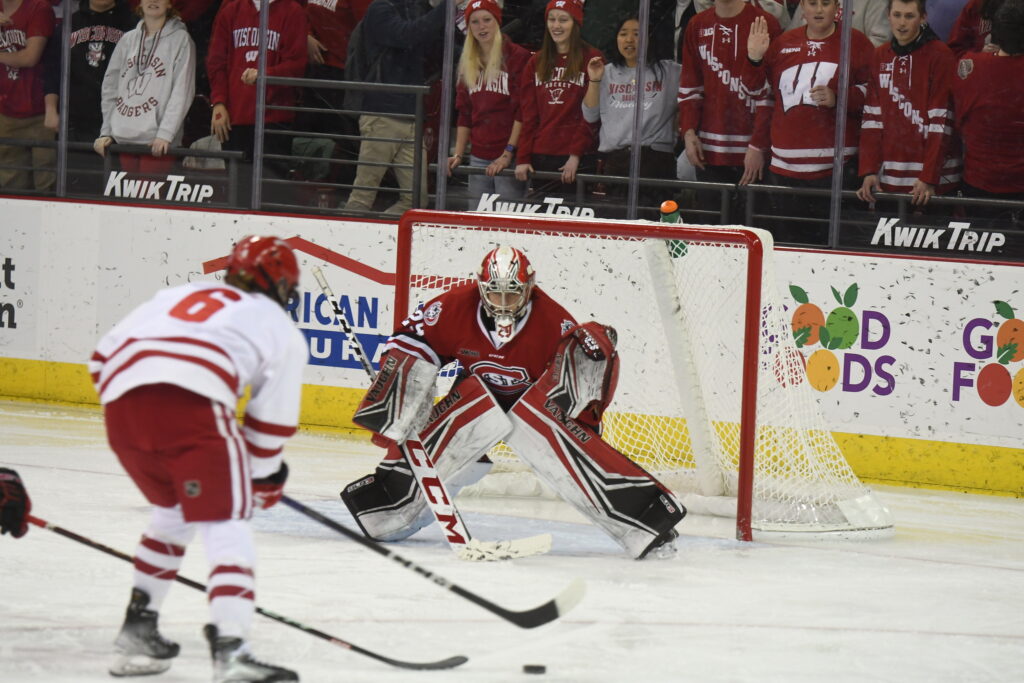 Badgers fall 1-0 to St. Cloud State in seventh “Fill the Bowl” game